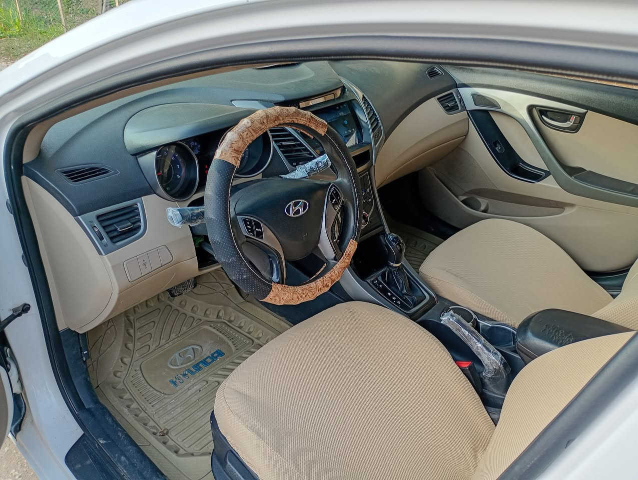 النترا 14 فول 1/1 كفاله فقط البريد
تكشير بالغسل ونرش كلير بدون اي شي لا معجون ولا
غيره محرك 1800 محرك كير كفاله شرط تخم تاير تبريد
شاشه تحكم فتحه من كلشي رقم نجف السعر والاستفسار 
*********** بابل الكفل
