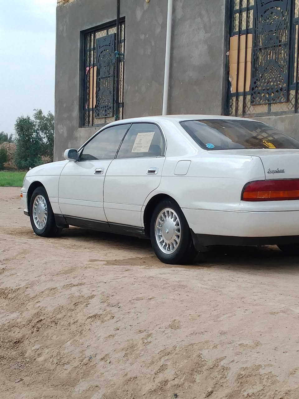 سلام عليكم سياره للبيع رقم نكليزي سنويه له 30 المكان ناصريه سعر 47.      ***********
