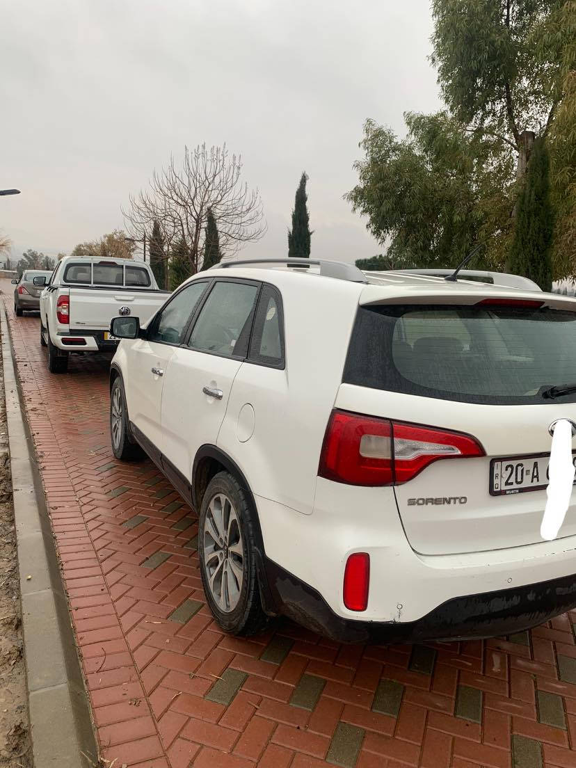 السلام عليكم 
سورنتو خليجي 6سلندر 7راكب كشنات جلد 
كشن كهربائي 
بصمه تشغيل وبصمه ابواب 
3قطع تبريد 
مكاني ديالى 
السعر 155وبيهه مجال
بي واتساب
+964 774 080 0407


**إذا كنت صاحب هذا الإعلان وتريد حذفه لأي سبب، رجاءا أرسل رسالة إلى الدعم الفني**