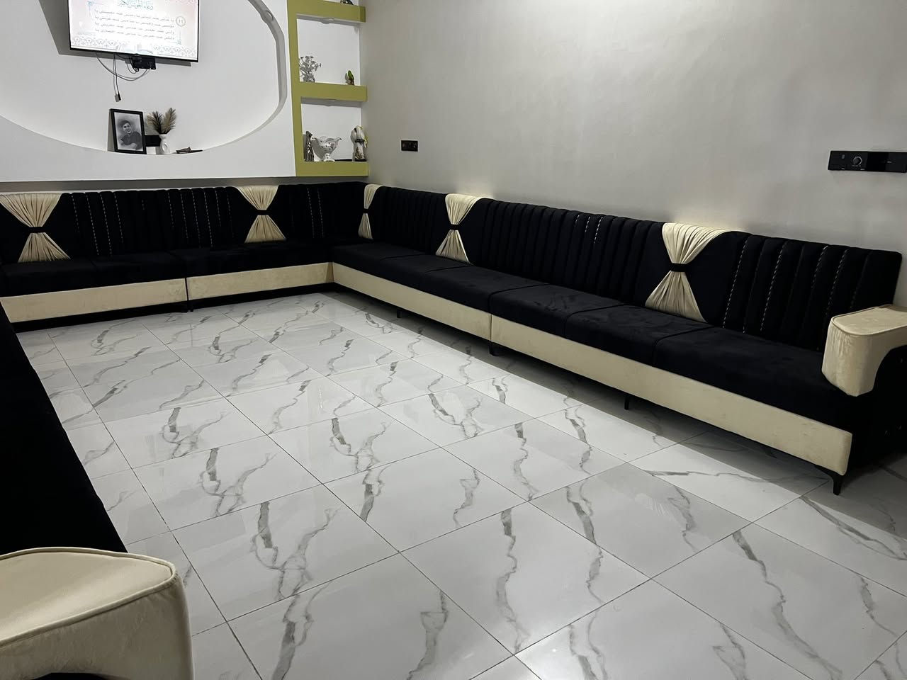 معمل ومعرض الجوهرة
***********
مشخاب شارع القادسية مقابل اعدادية الاشراق للبنات
