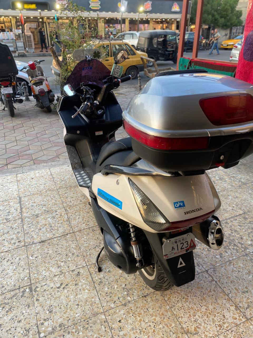 دراجه سلفر ونج للبيع السعر والتفاصيل خاص والنظافه مثل الصوره ***********
