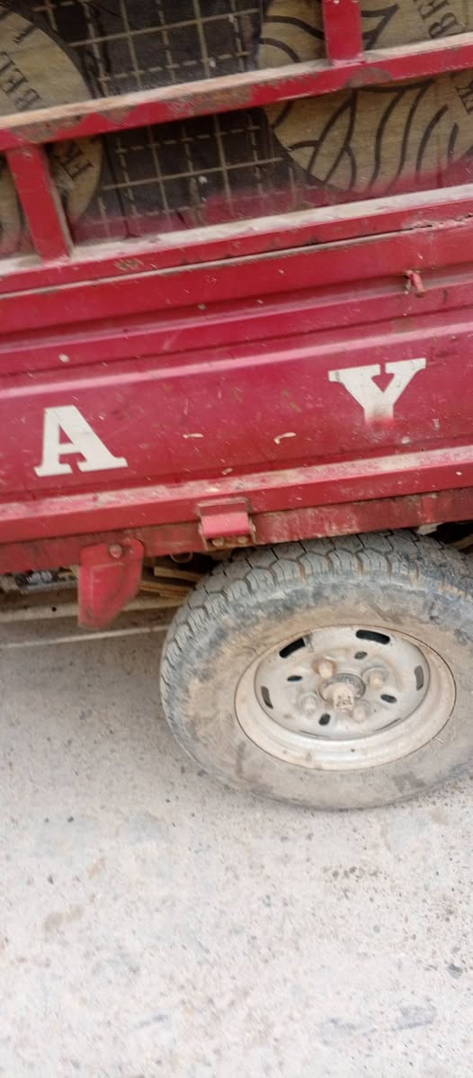 السلام عليكم ورحمه شباب ستوتة البيع موديل 20 اوراق أصولية السعر 1 300 وبه مجال لطبين  مكاني بغداد العماري رقم الهاتف ***********
