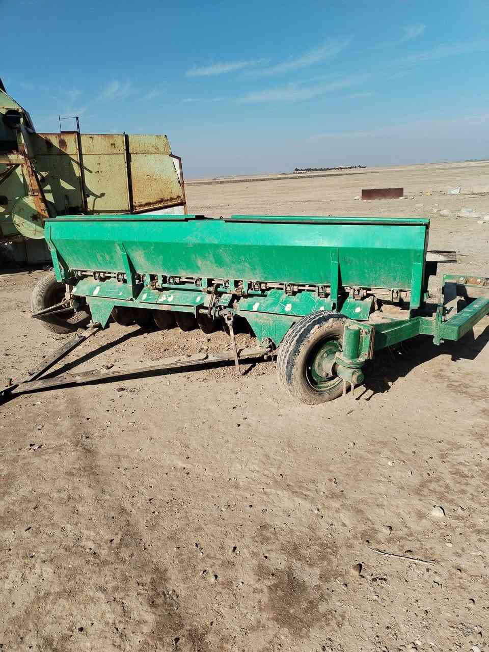 السلام عليكم للبيع دسك ١٢ صاج حيل نضيف دبل شاصي العنوان صلاح الدين بيجي التواصل على الرقم ***********
