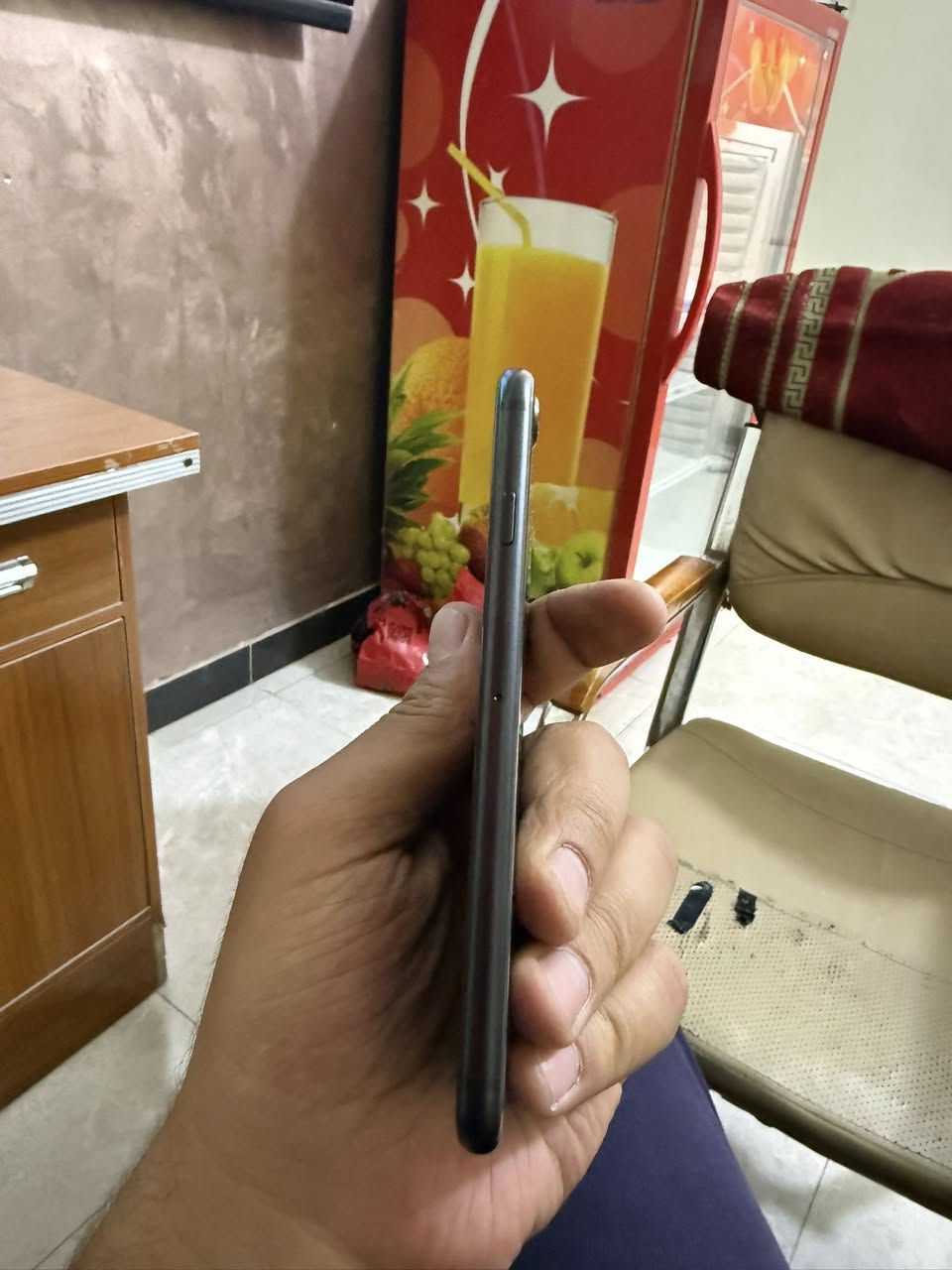 IPhone SE2
بطارية 90
 ذاكرة 128
نظيف جداً 
السعر 150 
العامرية شارع العمل الشعبي
***********
