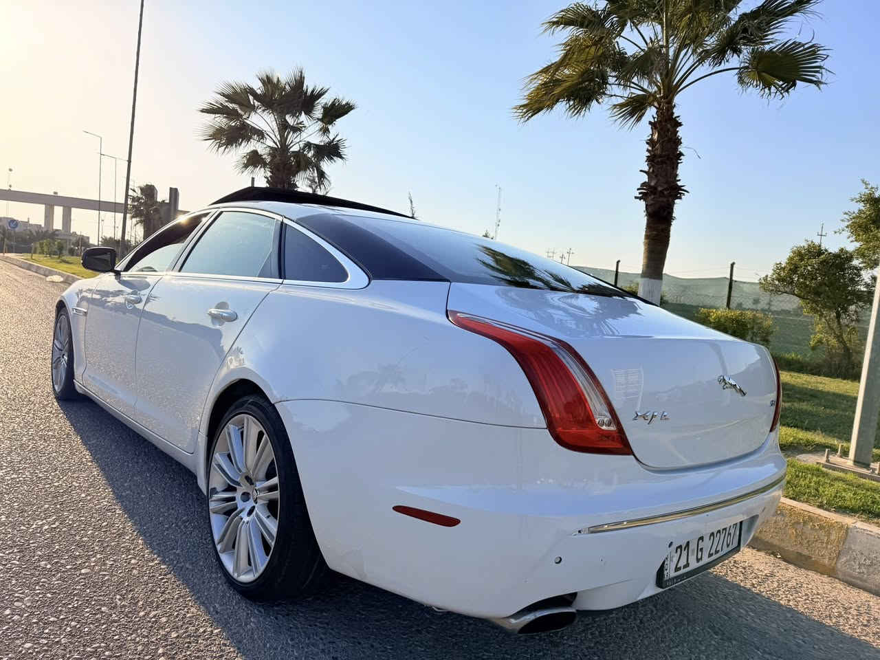 السلام عليكم
جاكور موديل.   2011
فول واحد على واحد 
محرك 8 سلندر 
كشن جلد 
كشن هيتر 
كشن تبريد 
استيرن هيتر 
حساسات 360 
مراية قلاب 
سقف بانورامه قطعتين 
كير ماوس مخفي 
خزن مقعد 
صندوق شفط 
وبعد بيها كومه مواصفات سياره جاهزه من كلشي 
بيها 5 مكانات صبغ بدون دواخل 
محرك كير تبريد كلشي بالشرط 
سعرها 104 ورقات وبيها مجال 
رقمها اربيل تحويل وكاله حاضر 
*********** للتواصل واتساب 
اني مكلف بالنشر الله يرزق الجميع
