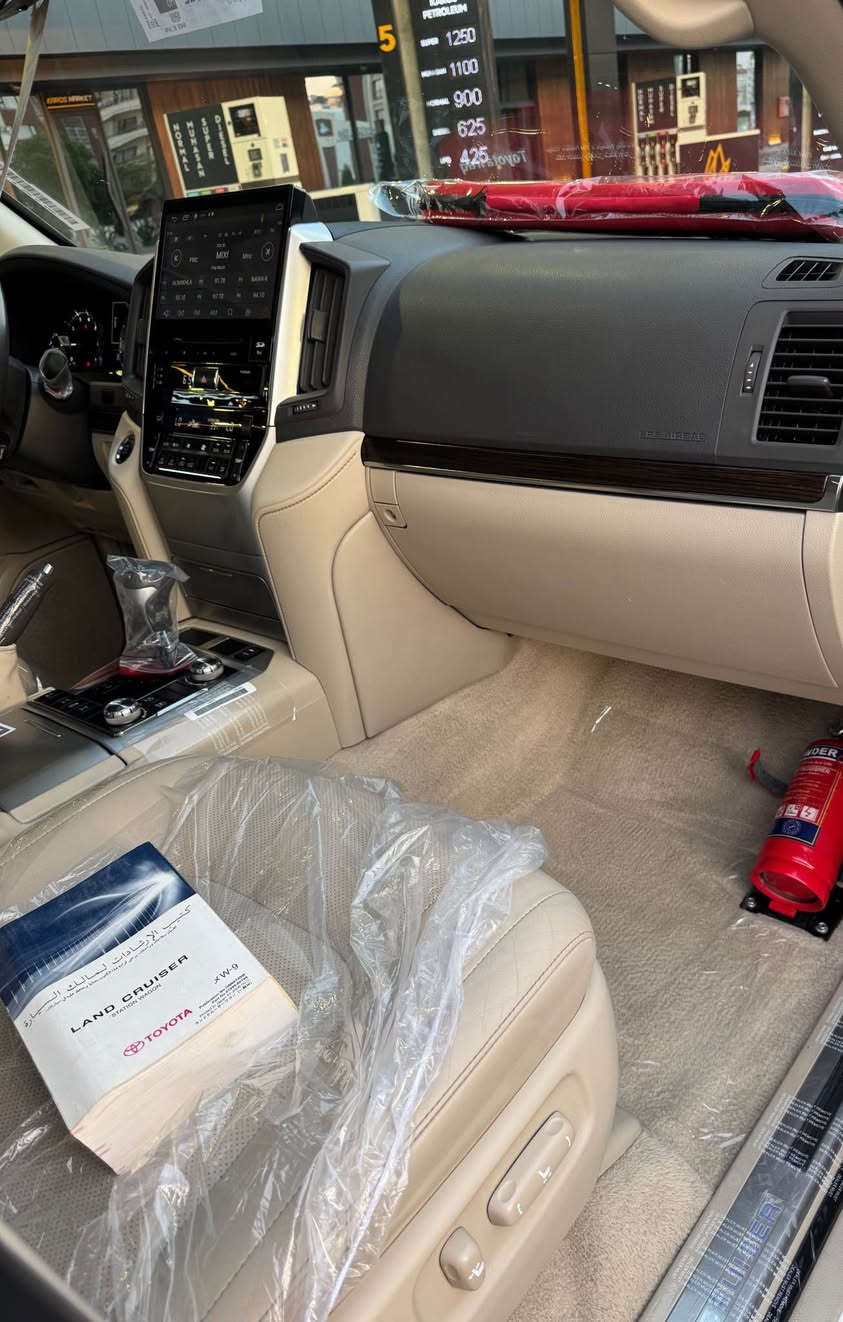 ‏Land cruiser GXR  2021     V8  54,000km
‏Grand turing
لاندكروزر 2021  GXR
‏‎ملاحظە : الاخوان رجائن بس بیع نقد بدون مراوس📌
أخت زيرو بل كارتون 📦📦
‏‎لاندکروزر 2021  ساز باب أول
‏‎💎محرک 8 سلندر 
‏‎⌛️ماشي 54,000 ألف
‏‎💎 بسمطين  +سماعة بيلادي +فرشات بيلادي مجوود 

‏‎💎 مكفولة كفالة عامة من الدعامية إلى الدعامية
‏‎ 💎 بدون صبخ .بدون بارد  ،بدون رصعات ،بدون حتى شخط
‏‎دعاميات هم بدون صبغ ،رمل مابي ،لحية بدون صبخ ..بقية كلها بشرط

‏‎🧬فول فول مواصفات
‏‎شاشة كبير لمس 5كاميرا حاسة رادارات
‏‎كاميرات 3 شاشات سيلاد فتحة سقف 
‏‎كشن جلد كشن كاراباي شحن موبایل  8 اريباك تبريد مركزية
‏‎بصمة تشغيل عن بعد باب جاك سلاجة ليد زينون 
‏‎تحكمات ستيرن دبل فوليوم فورويل هوك
‏‎سيارة بها 2 بصمة من شركة جديد جدأ 
‏‎سيـارة عل نظافتها احسبها صفر زيرو

💎 تخم تاير دنلوب الاصلي

‏‎ 💎محرك كير بشرط مامفتوح
‏‎سيارة حيل نظيفة كلشي عل بلاد لوك
‏‎سنوية زنكة كلشي جديد مدفوع لـ2029
‏‎باسمي السنوية بشرط تحويل و خرامة 
‏‎سيارة مابيـها دينار مصرف كامل من كل نواحي

‏‎♻️نفسي يوم /تحويل و وكالة حاظر 
‏‎📍مكانك /داخل سليماني

‏‎💵 سعر 545$ 
‏‎☎️موبايل/ *********** السليمانية, العراق
