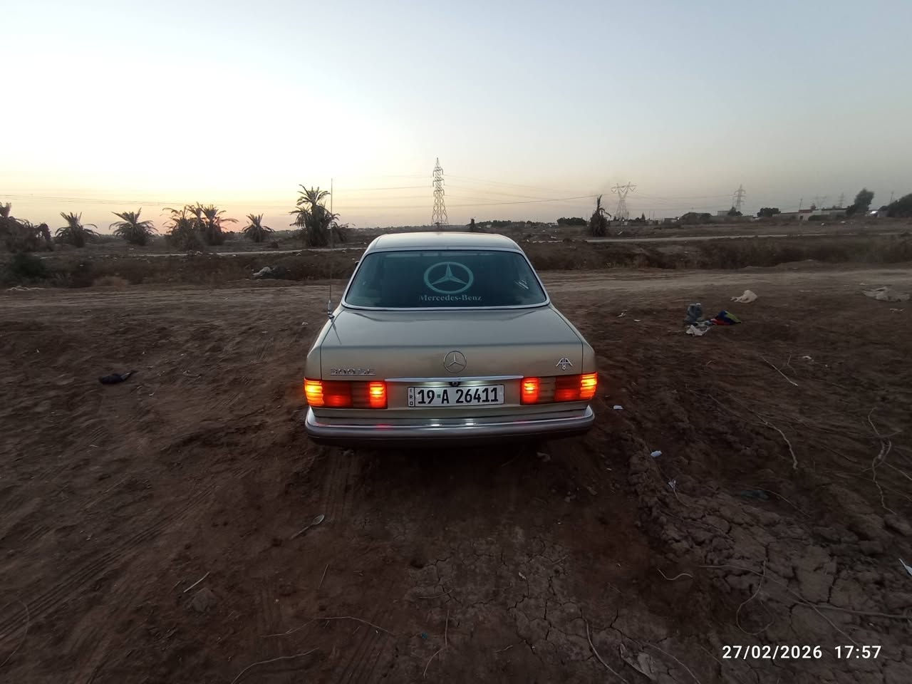 السلام عليكم مارسيدس جامبو لبيع محور بطه ديلكو 3000قواعد دبلات سليمه السياره جاهزه نقص تبريد فقط تحويل مباشر سنويه ل 29جام كهربائيّ مكينه وكير واكسل وحداديه مكفولات السعر 45وبيهامجال قليل العنوان بابل القاسم م ***********
