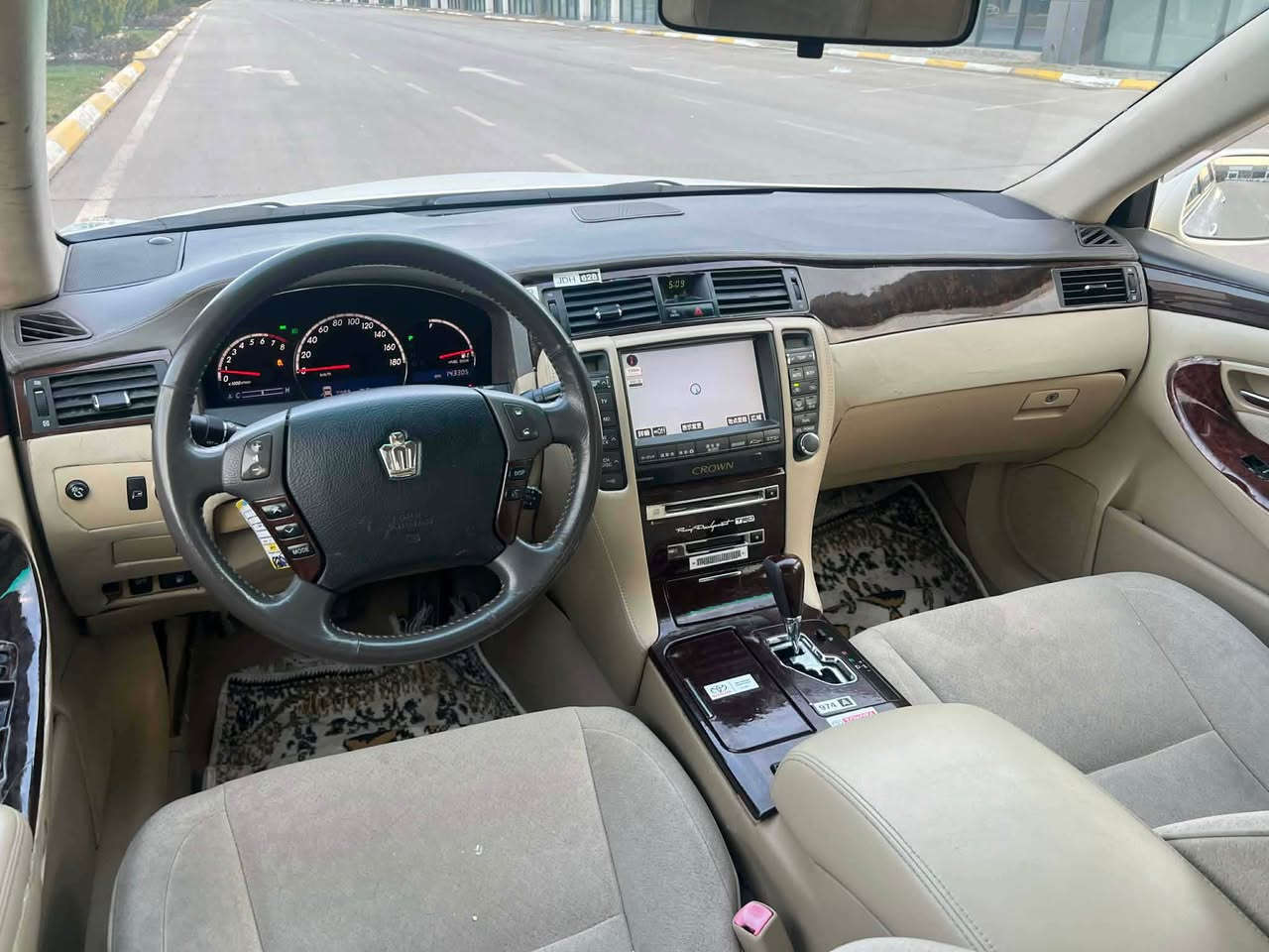 شاینە ٢٠٠٧   ١٨٢ بەسمە ڕەساسی ٣ دوگمە ساج مەلەکی ساخ ساخ  
0773 019 4819 Singapore
