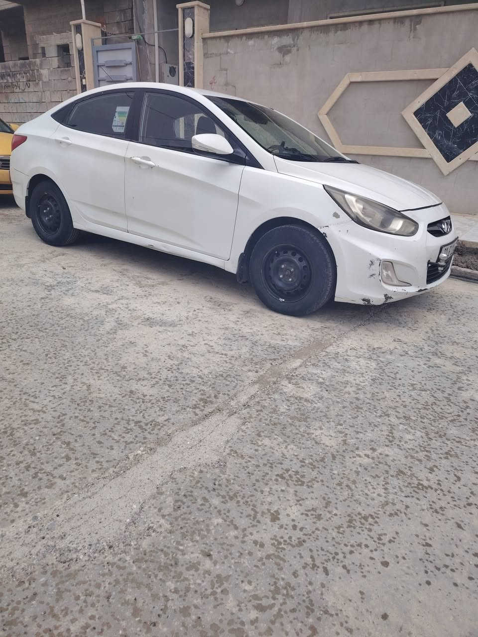 السلام عليكم
اكسنت خليجي 2011
كير ومحرك شرط جامات كهرب
تدفئة وتبريد شغال
 صبغ باب النفر والي خلفه
وجاملغ الي خلف السائق بي معجون
سنوية ساقطة بشهر الواحد 26
بدون كابون ما مسجل 
للاستفسار الاتصال ع الرقم
***********
