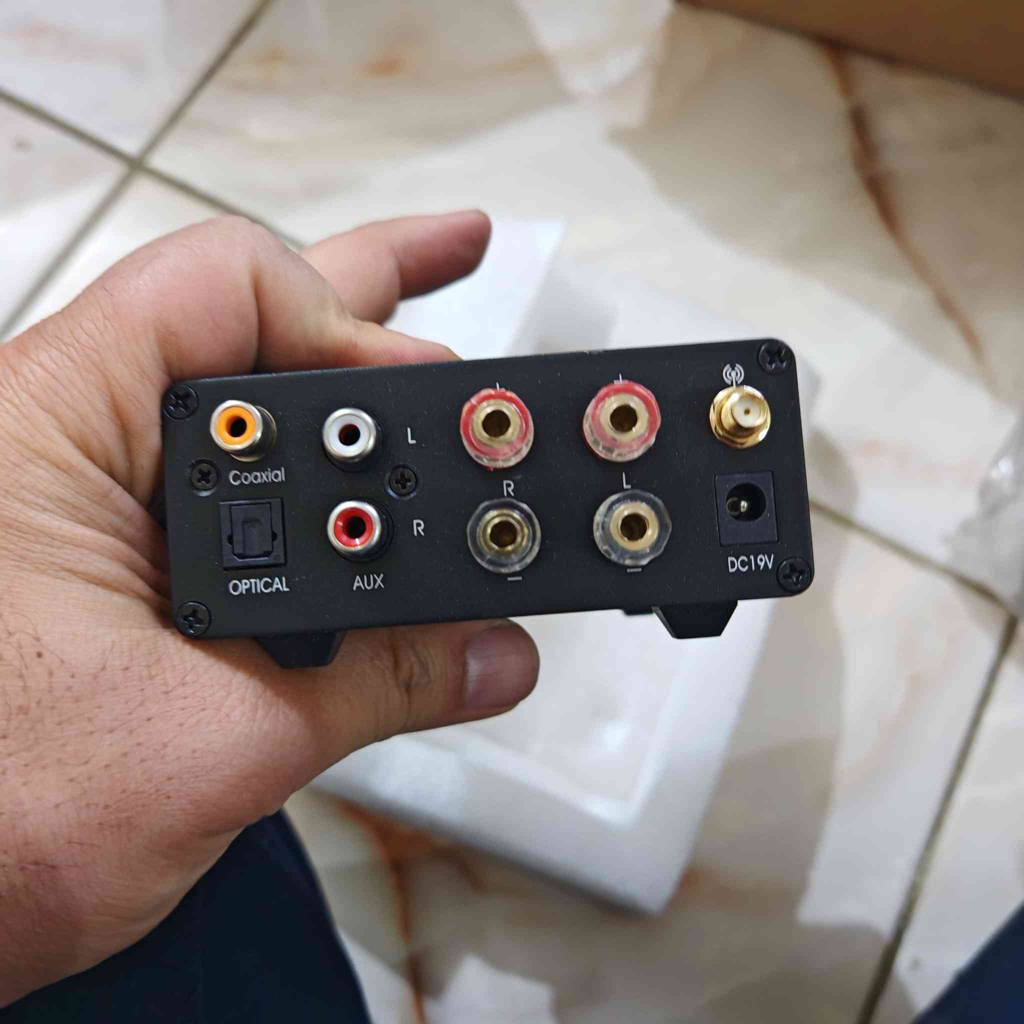 السلام عليكم
متوفر امبليفاير هذا شكل  ٢٠ الف متوفر توصيل بغداد ومحافظات


**إذا كنت صاحب هذا الإعلان وتريد حذفه لأي سبب، رجاءا أرسل رسالة إلى الدعم الفني**