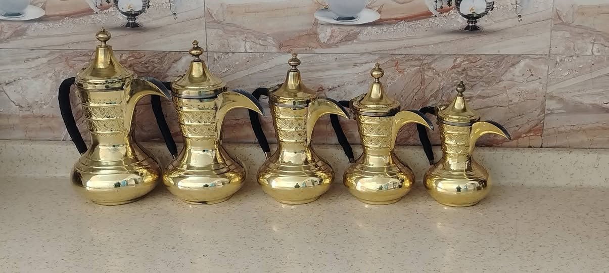 السلام عليكم ورحمة الله وبركاته
سيت خماسي نحاس اصفر مبيض من الداخل
نظيفات جاهزات للاستخدام
الإرتفاع من ٢٣ سم إلى ٣٢ سم
السعر ب١٥٠ الف مع التوصيل قفل


**إذا كنت صاحب هذا الإعلان وتريد حذفه لأي سبب، رجاءا أرسل رسالة إلى الدعم الفني**