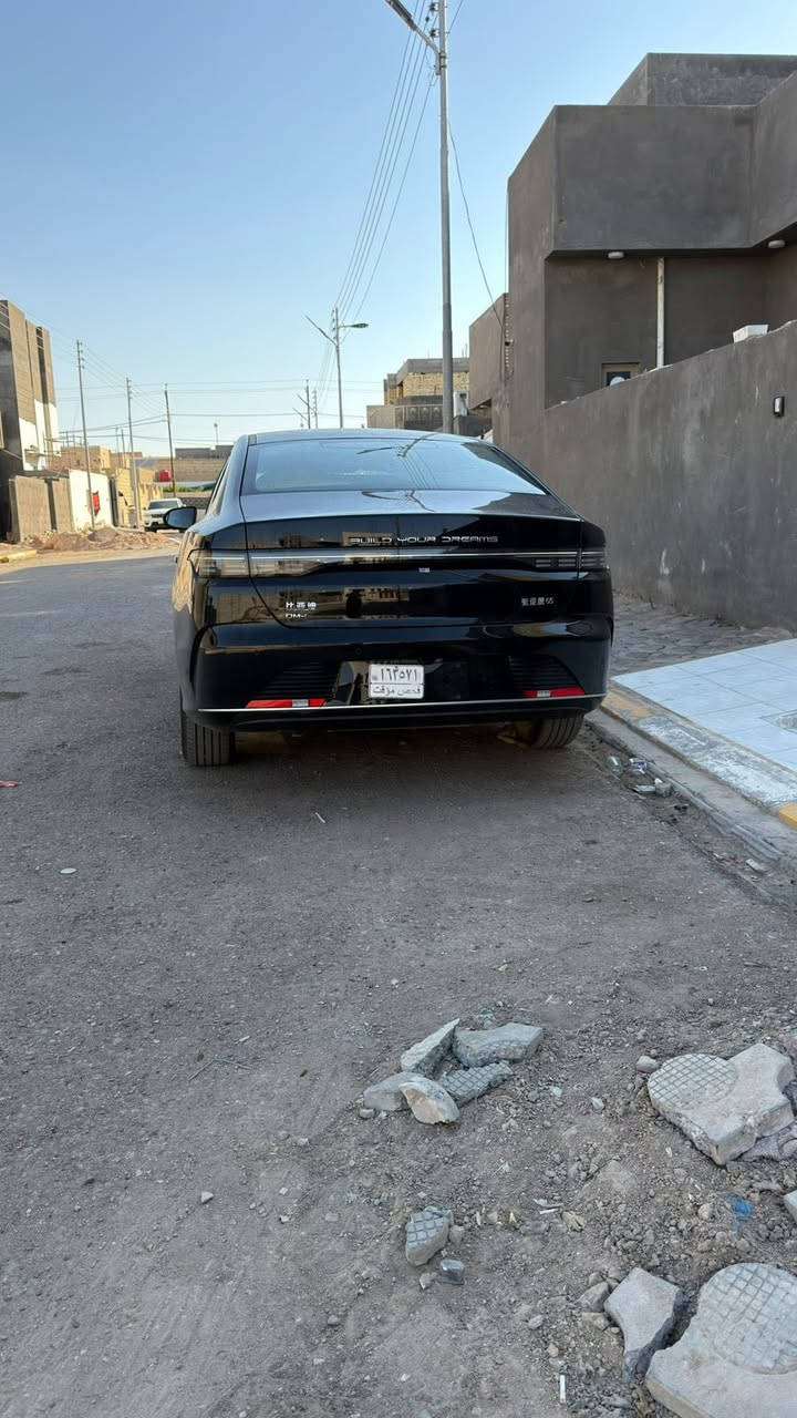 سلام عليكم بي وايدي ديستروير.   موديل 2025 
ماشيه 9 الف يعني وضع زيرو.   
كفاله عامه. شخط ما بيه. 
سياره جديده ومرتبه

مكاني. سماوه. 

سعر 19مليون و 500 
سعر قفل 

مراسله وتساب فقط 
***********
