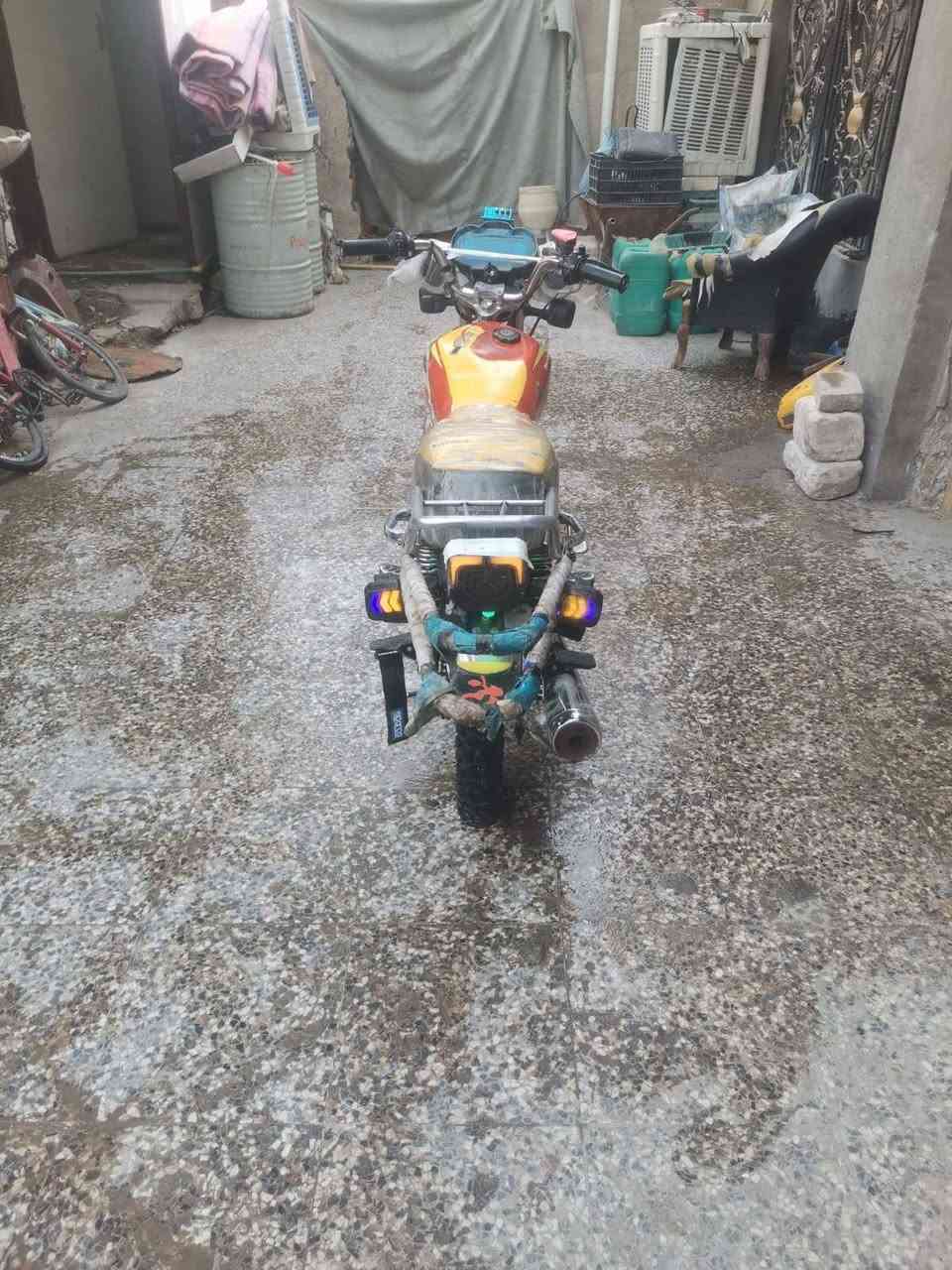 دراجه يراني سونك اربع كير موديل 2024 مكفوله كفاله عام كامله مكمله  اوراق كامله من مكينه ناعمه اي نقص مابيه  مامفتوحه لاتبخير ولاتنقيص لانضوح شلعه تخبل دبلات شغاله امامي خلفي بيه سمعات بلوتوث  مكان بغداد البياع سعر575 بيه مجال رقمي ***********
