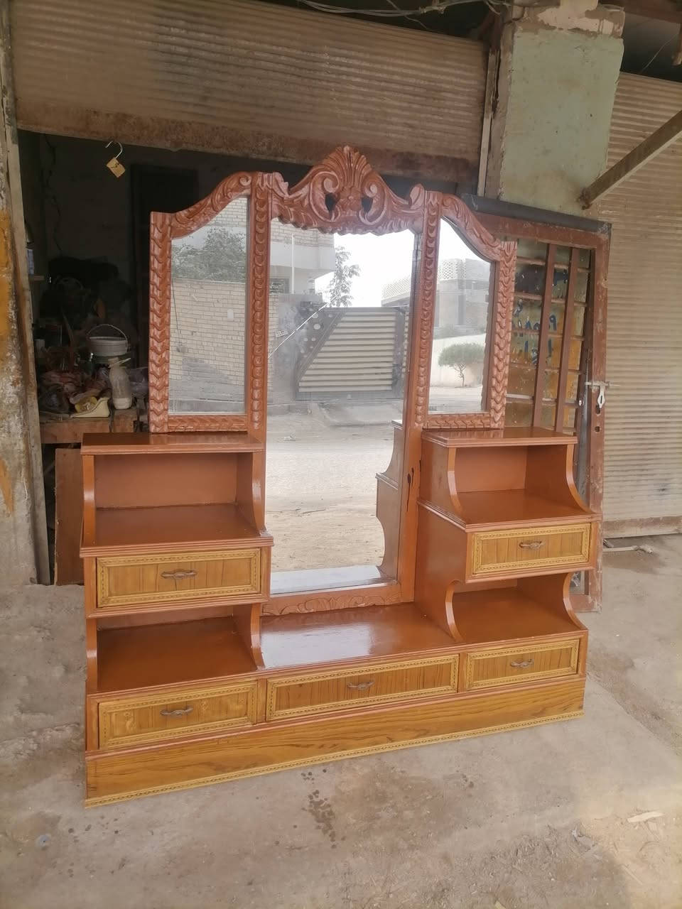 ميز البيع تزكام البيع ***********
