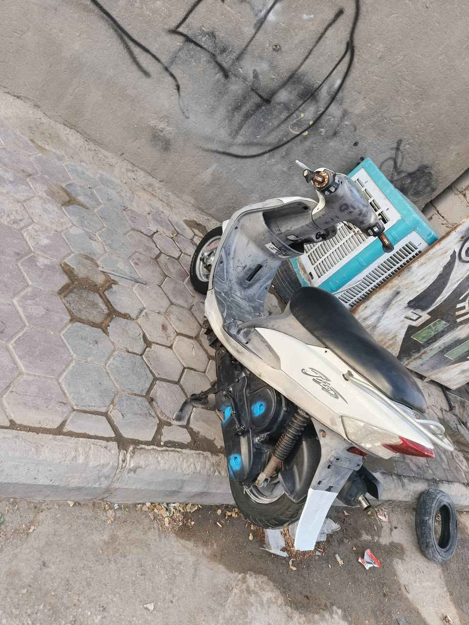 دراجه ماكس منغولي لل بيع كلشي شغال بيهه بوشه 50 السع 450قفل الشراي اتوصل عله رقم الموبايل عنوان ناصريه مركز***********
