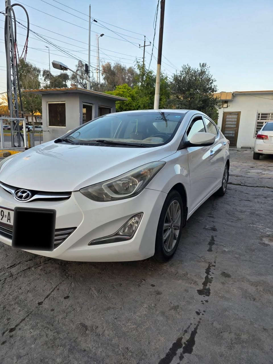 للبيع النترا مكفوله كفاله عامه سعر80ورقه او بيها مجال سبب البيع عندي مريض الله يحفكم الشر 
بيع مستعمل 
رقم 0772 411 6566
