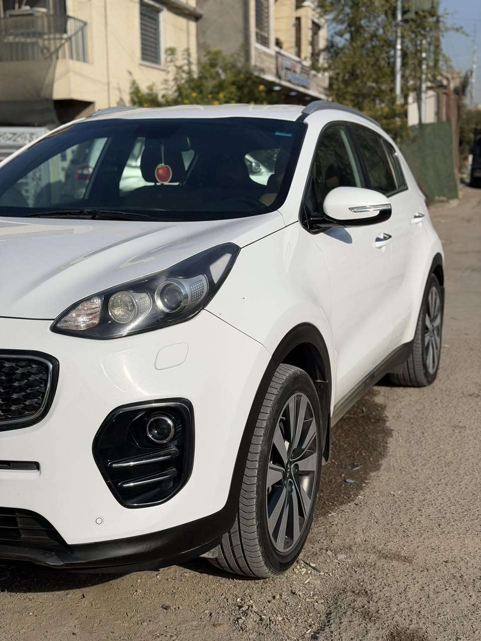 سلام عليكم كيا سبورتج ٢٠١٩ خليجي دوليه
ماشيه ٨٦ الف كم
هزه وسنويه ورقم جديده باسمي
مواصفات بيسك
حساس امامس خلفي زراك لايت كاميرا عمل بالمرايه
كير محرك صدر كهربائيات جدد
بيه جاملغ امامي ايمن صبغ
و٣مكانات بارد صغار
سياره جاهزه من كلشي
 للبيع فقط
مكان سياره الغزاليه او الحريه
السعر ١٨٢ بيه مجال بسيط جدا
كلشي متصرف على سياره بس نقل ملكيه
***********
