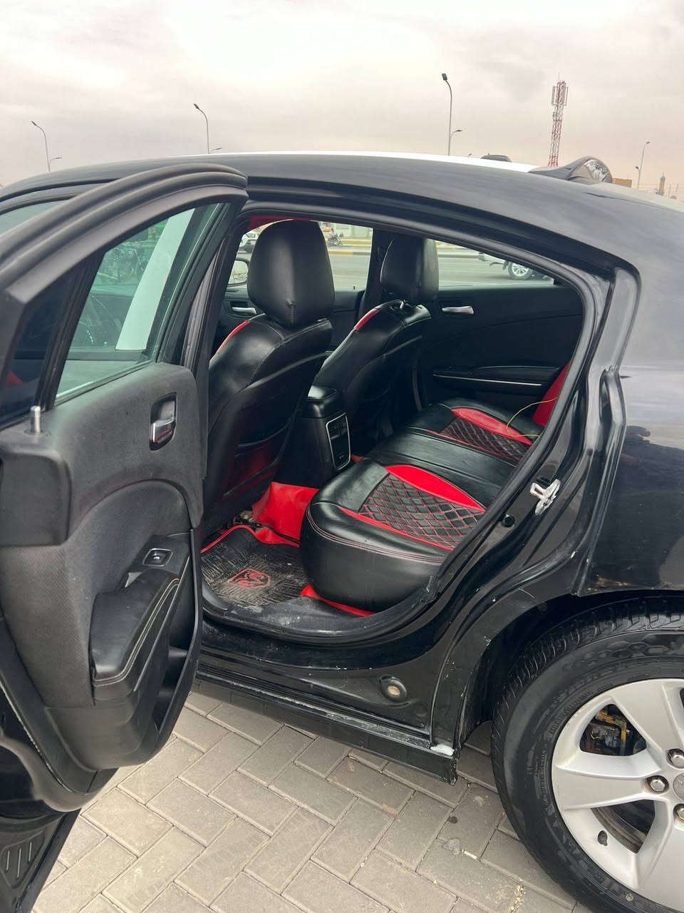 السلام عليكم ادوات كصه قماره موديل ١٧ سياره جاهزه كير ومحرك وحداده وتخم تاير جديده كصه قماره حلوه السياره عنوان بصره ادوات الرقم بيه وتساب *********** السعر ٦٨
