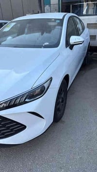 عندي بي واي دي كن بلاص 2025 خليجي مكفوله السيارة زيرو مثبت لوحة وسنويه...