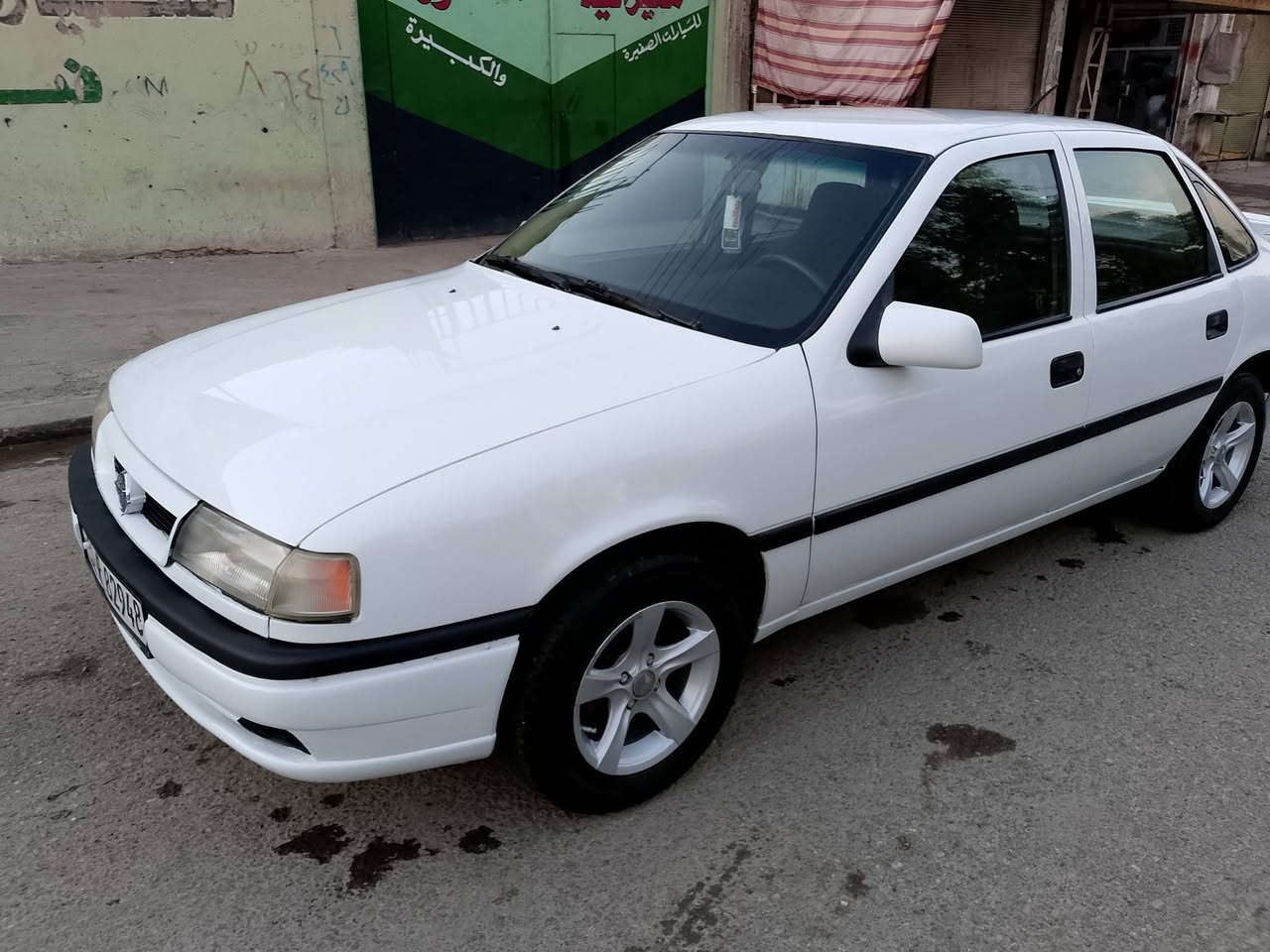 اوبل فكتره حجم 16 موديل 1992كاربون بانزين سنويه 28 قفل مركزي رمون ستيرن بور مكينه مال كصه شرط صبق بس جاملقات ورا شرط السعر 53 / ***********
