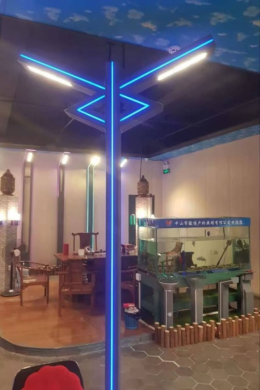 تنصيب وشد كافت الثريات الملكيه وغيرها بسعار مناسبه  نزاكه البيت اولن وباقي يمنه   ستفسار تصال عل رقم واتس اب *********** ديوانية, القادسية
