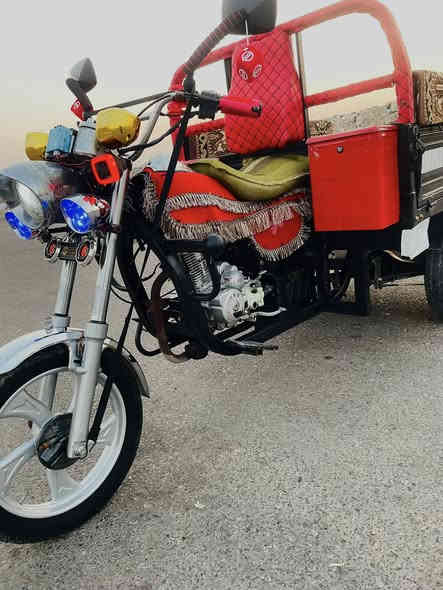 السلام عليكم ستوته للبيع 2020 محرك 2022 قلاب ستوته جاهزه لأخر حبايه ركبه شاصي محرك شرط كهربائيات شغاله كله شرط ستوته حلوه وجاهزه سعره مليون و200 وبيه مجال شراي اتصل مكاني كركوك ***********
