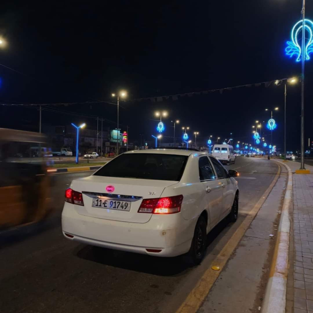 سلام عليكم بي واي دي جئ ثري 2013 السعر 63 كير عادي حادثههً. جاملغ خلفي وبارد بدون دواخل  ***********
