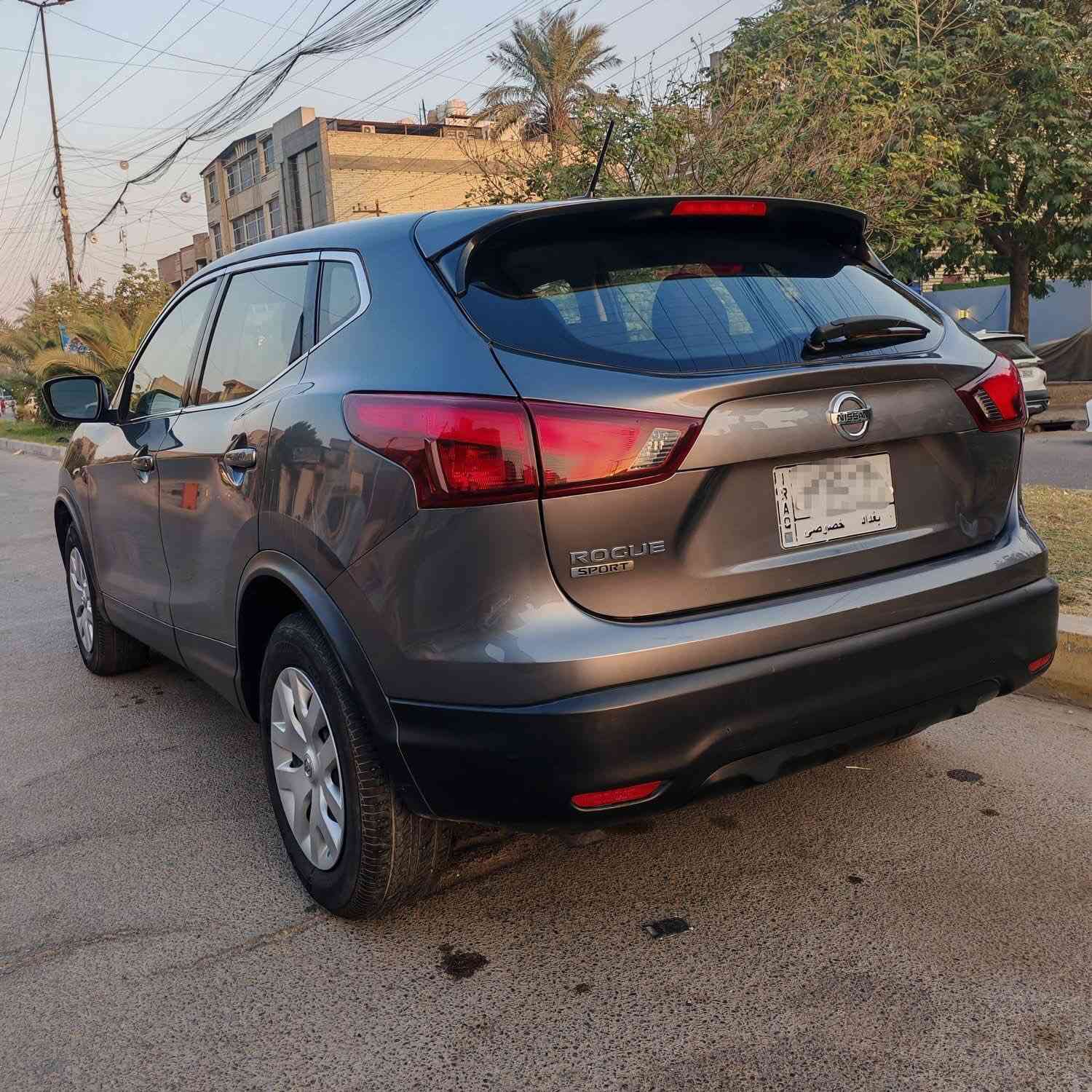 نيسان روج سبورت 2019 بيها بنيد مصبوغ فقط بدون دواخل مكينه 2000 ماشيه 77 السياره نظيفه ومابيها اي نقص بأسمي وتحويل ثاني يوم
 السعر 140    
***********
