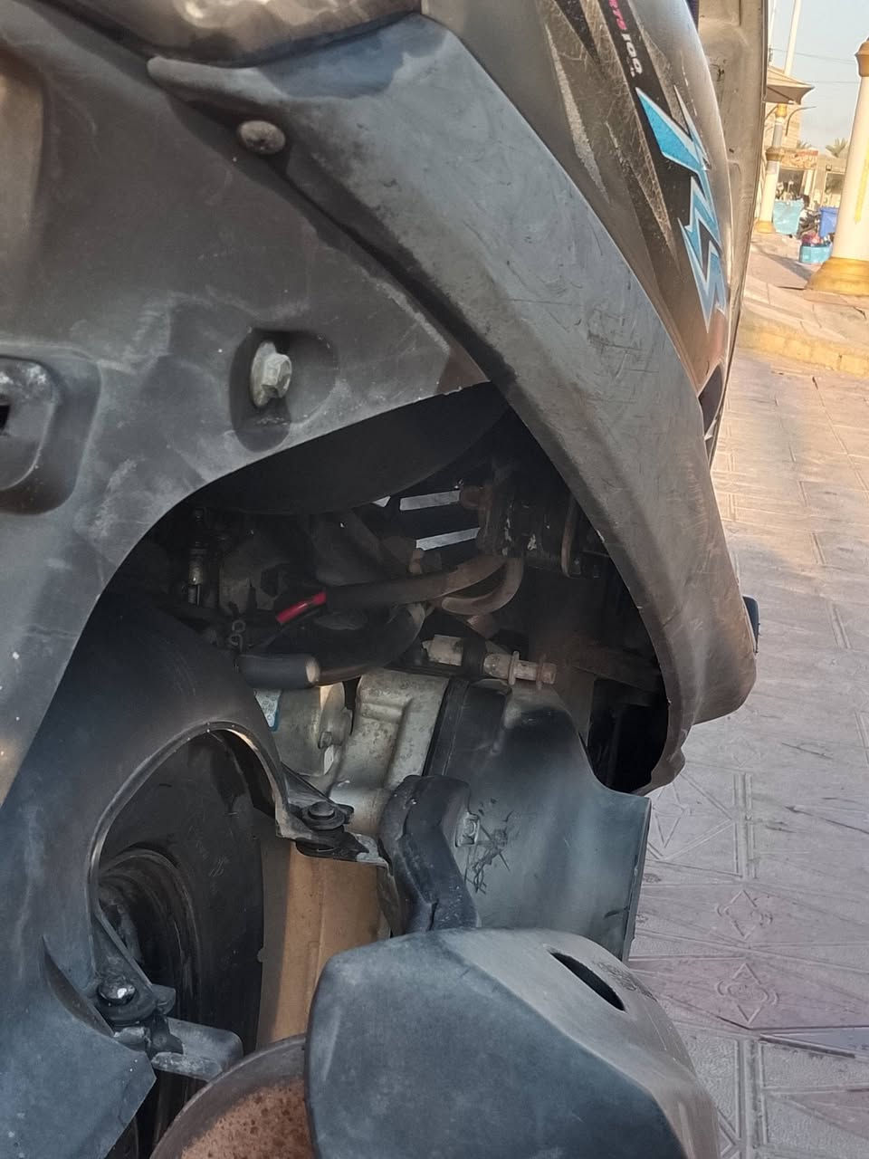 سلام عليكم دراجه ماكس عدله برغي ما مفتوح بيه صاله ٥ اشهر طالعه من الحاويه دراجه ما متعوبه او كلشي شغال سعره 900 او بيه مجال مكاني الناصريه مركز شراي يتصل ***********
