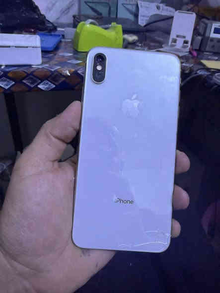 السلام عليكم ايفون اكس اس ماكس ذاكرة256 بطارية78 الجهاز ما مبدل بي اي شي مكفول وكلة شغال بعدة وكالة فقط ضهر مكسور وما ماثر على الكامرات سعر 165 الجهاز موجود زعفرانية رقمي ‭0777 574 9638‬  مراسلة فقط وتساب
