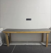 ميز خشب • للبيع