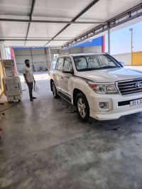 لاندكروز موديل ٢٠١٤ بريم مكفول كفال عامه ٠٧٧٢٩٩٦١٨٨٩