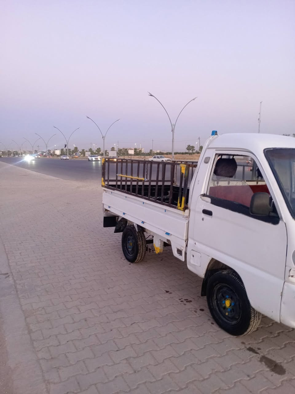 فاو البيع السعر ١٥ ورقه مكان كركوك رقم صاحب السياره ***********مكان كركوك كله شرط
