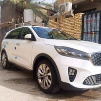 كيا سورنتو موديل 2019 شكل 2020 خليجي V6 1- رقم بغداد  2- ثلاث قطع تبري...