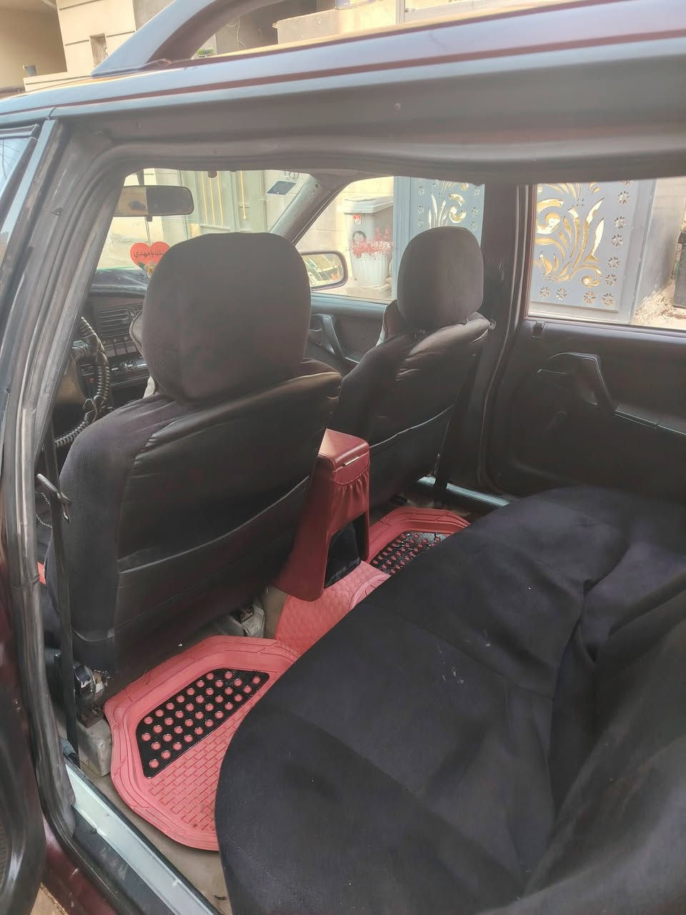 السلام عليكم سياره للبيع مكان كربلاء سياره مصبوغه عام غير ومكينه وحداديه وكهربائياته شاطئ التحويل السياره كامله على اخر حبايه تخم تاير باتري ما بيها اي نقص رقم السياره باسمي ***********
