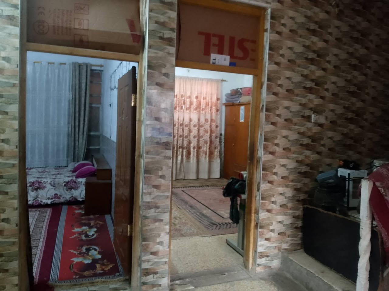 بيت للبيع منطقت بوب شام طابو زراعي لمساحه 200متر قاطين السعر130بي مجال ***********
