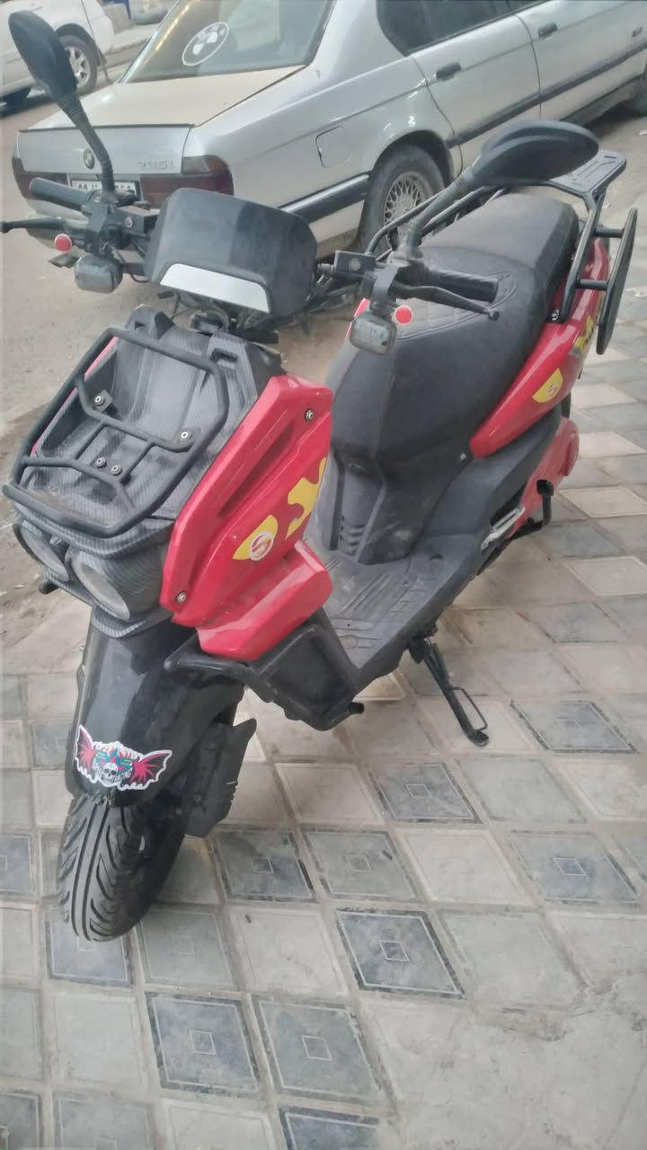 اباجي نضيفة جدا مابيهة اي نقص بطاريات مصطرة السرعة ١١٠ حقيقي السعر ٩٥٠ الف مكاني الشعب ***********
