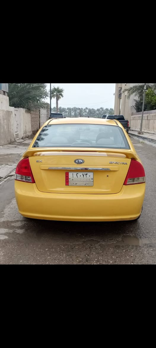 سلام عليكم  شباب سياره اسبكتره للبيع اي نقص ما بيهه
موديل  2009 وارد امريكي  
  مكان ديالئ بعقوبه 
الرقم ***********
