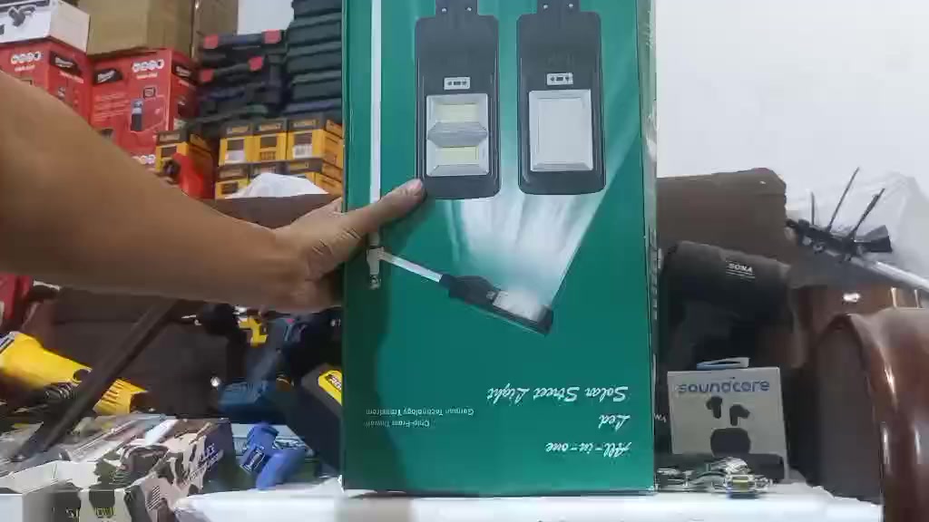 ٢٥ مع التوصيل مفول ريمونت تحكم بلساعات تشغيل يشتغل ٣ طكات اذا مايمه احد يشتغل خافت من يحس حركه يشتغل فول من شمس يطفه من ضلام يشتغل وحده بي رماش بي ثابت


**إذا كنت صاحب هذا الإعلان وتريد حذفه لأي سبب، رجاءا أرسل رسالة إلى الدعم الفني**