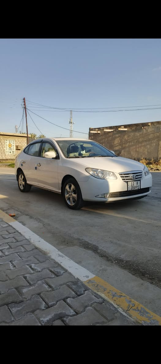 السلام عليكم النترا موديل 11 خليجي 
كير محرك تبريد كفاله 
حجم محرك ٢٠٠٠
فتحه سقف 
شاشه كامره 
حساس خلفي 
ويل ١٦ مع تخم تاير 
ادامه كامله شغل مال جناي بس عندي ضرف وعرضتها والله ولا جنت مفكر ابيع 
رقم بغداد بسمي شخصيا رقم انكليزي 
مكفولة من الصبغ والمعجون بيها بارد كلش قليل 
بيع فقط 
البياع شراي اطبك عله صفحه 
السعر ١٢٨ وبيها مجال كلش قليل 
مكاني بغداد التاجي 
***********
واتساب او اتصال
