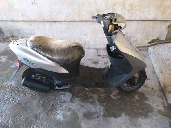 السلام عليكم للبيع او مراوس باسكل بناتي مع الفرق  دراجه نوع ياباني ساسوكي الدراجه مجفته هسه جديد السعر ب ١٦٠ قفل ابيع كوم حديد ***********الثير بي واتساب ***********
