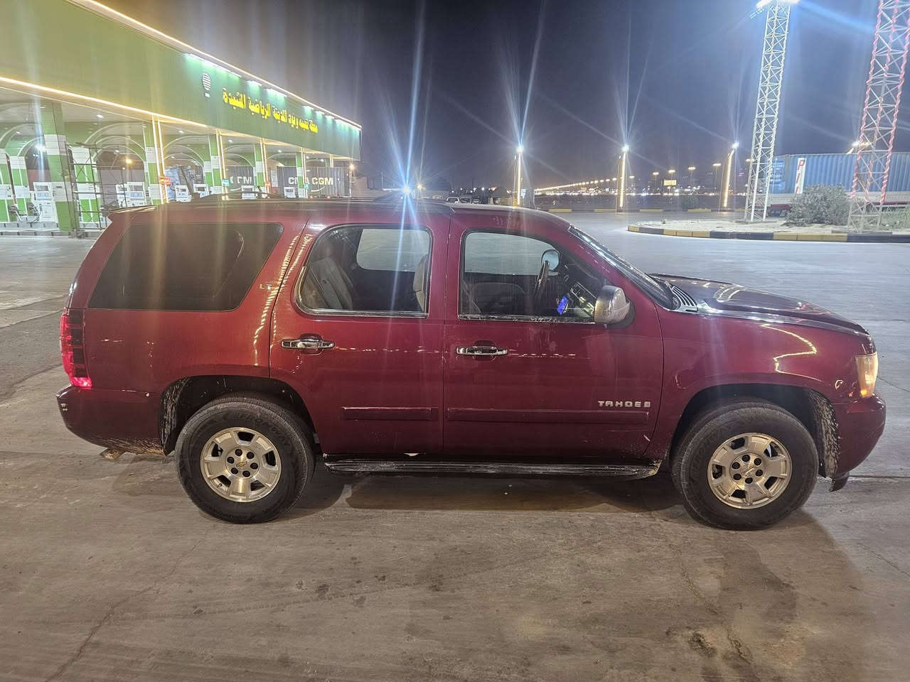 تاهو اصولي تحويل ثاني يوم سنويه جديده  بأسمي الموديل 2008 وارد خليجي لون احمر مميز داخل لونين بيه مكانات صبغ كفاله من ضربه وتبديل سياره جديده بمعنى الكلمة تخبل وجاهزه من كل النواحي تبريد+ تدفئه طخم تاير كواتم ابلاد   السعر 147$ بيها مجال بسيط الشراي يتصل ***********
