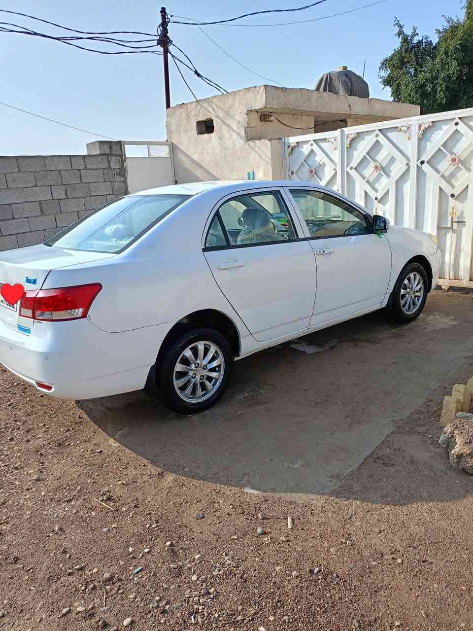 سلام عليكم سياره بي واي دي موديل 2013سيارة جاهزة ملاحظات بسونار سيارة بلاديه رقهما واسط انگليزي سنويه ل2030 مكاني واسط لسعر 54وبيها مجال للشراي ***********
