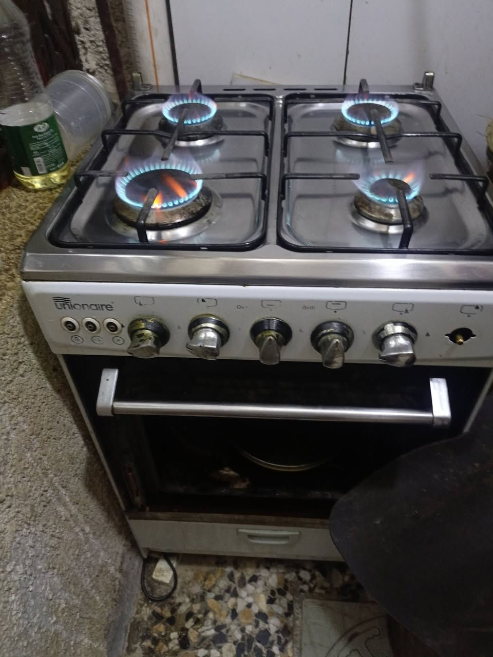 طباخ للبيع النار كلش قويه الجام مكسور والفرن شغال رايدته ب٥٠ مكاني الشعب


**إذا كنت صاحب هذا الإعلان وتريد حذفه لأي سبب، رجاءا أرسل رسالة إلى الدعم الفني**