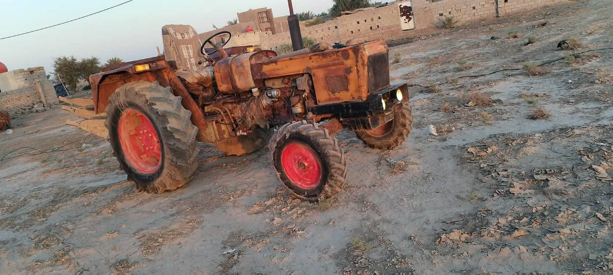 مكينه عنتر للبيع موديل 81 رقم وسنويه إنكليزي واسط مكينه مكفولة كفاله عامه من كل شيء بور بريك نكره سلف وياهه فدان حامد خميسيه جديد ماكارب سعر 5600 بيه مجال للشري بي خير ويدلل *********** مكان بابل الطليعه
