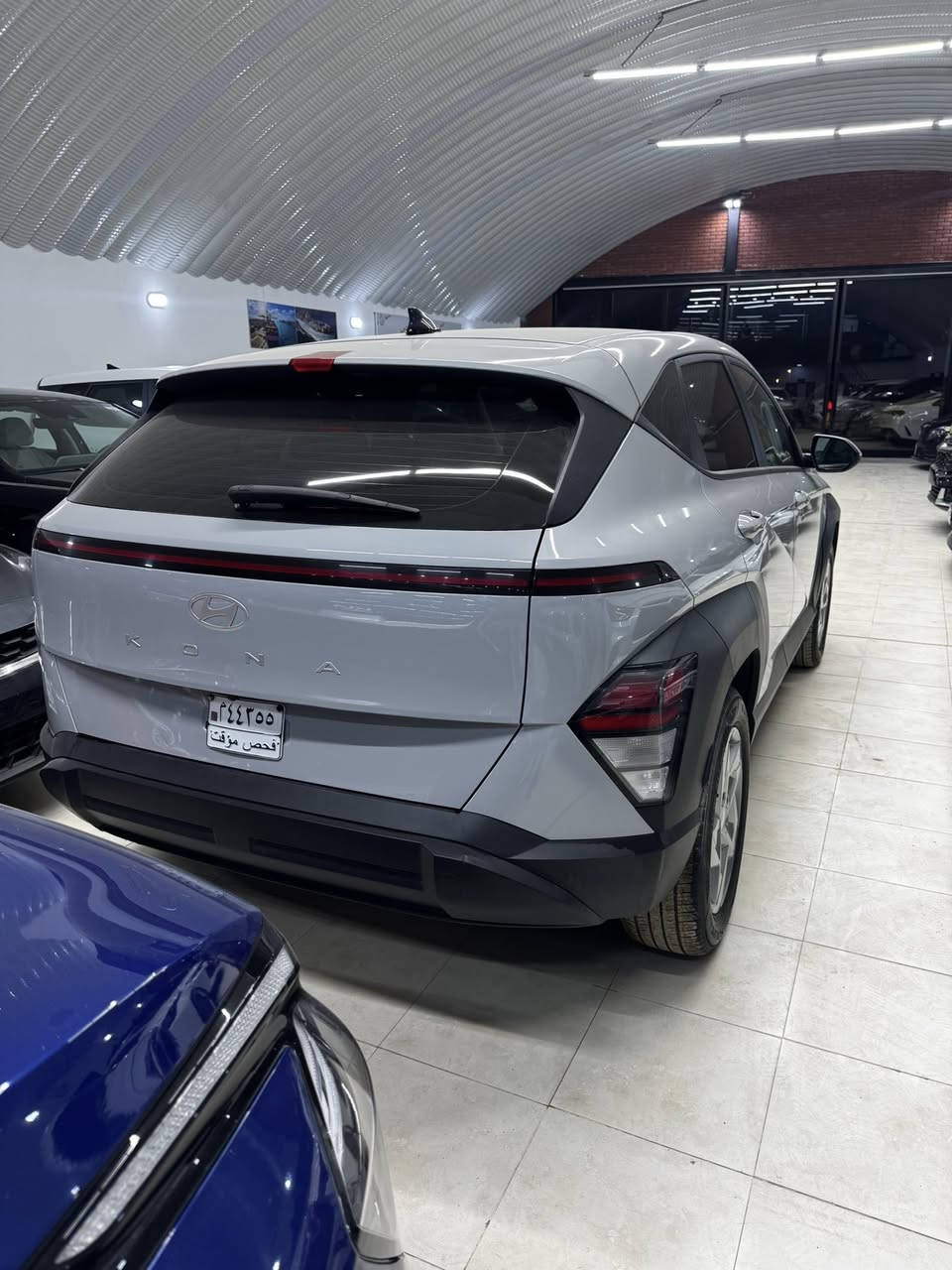 السلام عليكم
كونا 2024 
لون اسمنتي
محرك 2000 دوش داخل ابيض
- بصمه  + بصمة تشغيل 

-رادارات وتنبيه الخروج عن المسار 
- هندبريك بصمه
- تثبيت سرعة
-تحديد مسار 
 تحكمات ستيرن
-نظام gps خرائط
    تشغيل عن بعد 
- مود ادرايف ( نورمال - سبورت - )

- نظام نزول منحدرات 

- تبريد قطعتين منفصل ومناخ متغير 

- شاشه ابل كار بلي واندرويد اوتو

‏- AUTO HOLD
 
بنيد مبدل فقط 
شواصي سليمه 
صور الحادث موجوده بالمشنور
السياره بدون ارقام
تترقم جميع المحافظات 

 واتساب. *********** 

السعر 163  ورقه

مكان السيارة/ بابل
