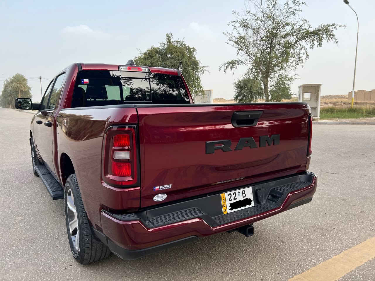 ‎السلام عليكم
Dodge RAM  2025 الشكل الجديد

دخول جديد

V6  pentastar 3.6 

‎✅المواصفات : 

رادار امامي وخلفي وحساسات امامي وخلفي

‎شاشة وسطية كبيرة كاري بلي واندرويد اوتو

‎نقاط عمياء 

‎كاميرا خلفية  

‎تشغيل بصمة (stop/start)    

‎كير اوتوماتيك 8 سرعات  

‎تحكم ستيرن 

‎مثبت السرعة 

‎نظام توفير الوقود eco mode

‎نظام مانع الانزلاق و الثبات

‎عداد المسافة / 6 الف فقط اخت الزيرو

‎سيارة باب سكن صبغ فقط بدون تبديل بدون ايرباك بدون

‎ اي ضرر داخلي

‎الموقع / بابل الحلة

مرقم اربيل كامل باسمي هزة وسنوية جديد

تحويل مباشر

***********
