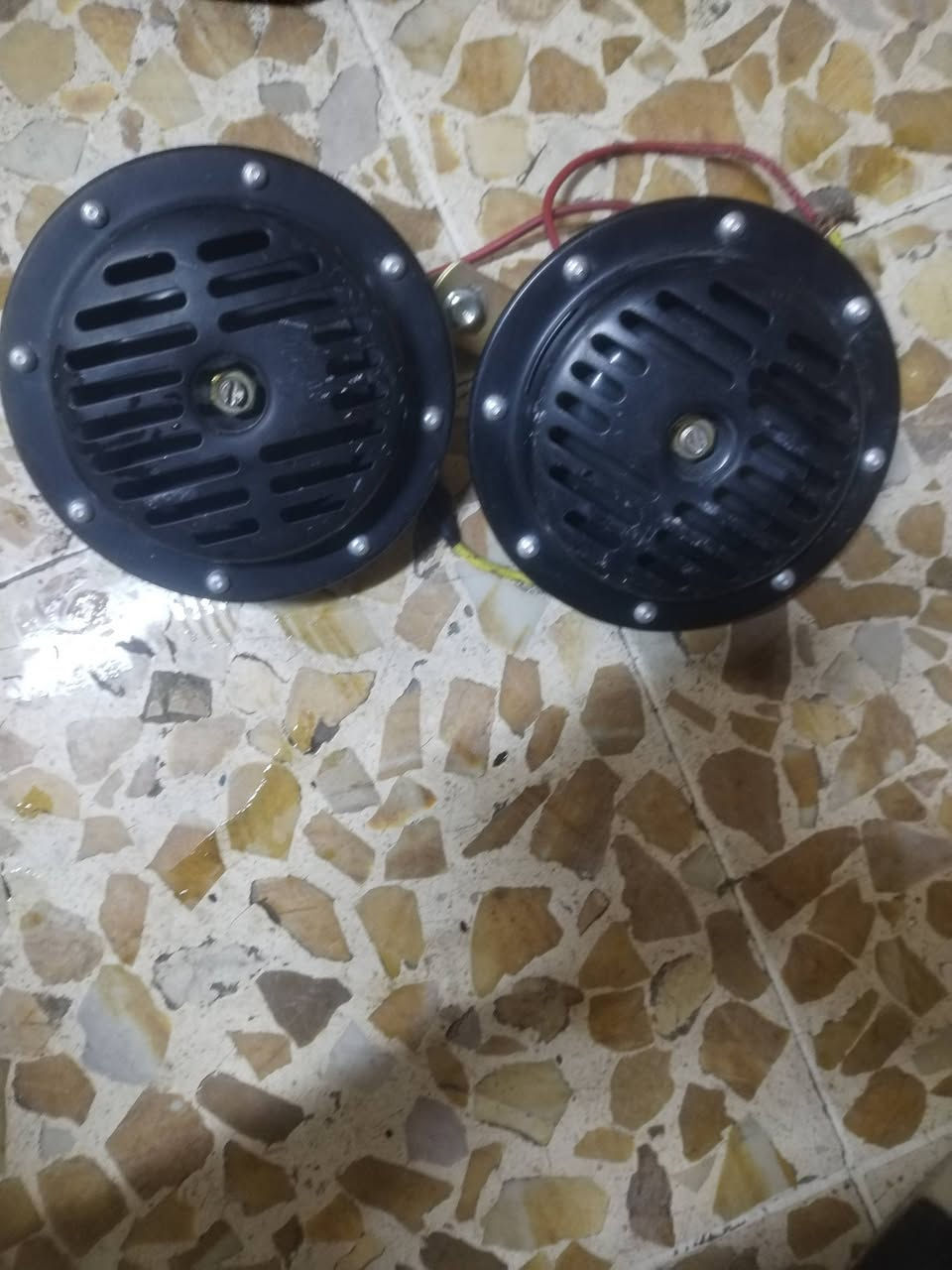 هورنات للبيع شغلات كلهن بوش استيل و بوش اسود و سيدان و اوبامه الشراي يتصل ***********
