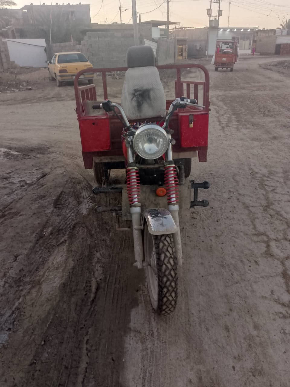 سلام عليكم شباب ستوته ادوات ستوته موديل 17 تعمير اكسل لطش محرك نظيف كهربائي يا شغاله صدر جديد طائرات جدا رينجات والكب السعر 850 وبيها مجال بسيط مكاني ابو صخير شارع رايه قرمه علي وانا خادم وممنون،،***********
