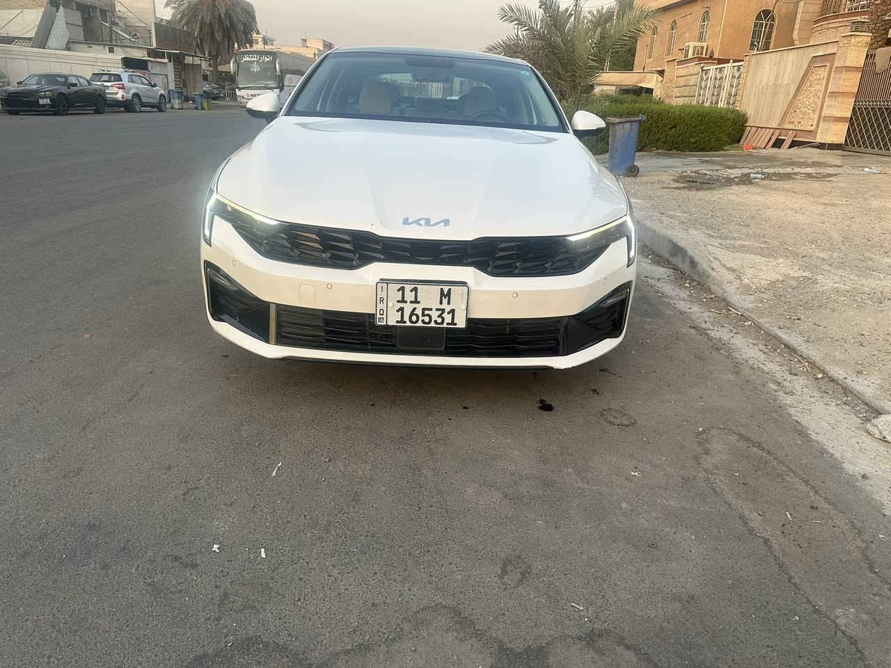 كي فايف خليجي موديل 2024 شكل الجديد  ماشيه 39 الف كمرقم
رقم بغداد ابسمي فووول موصفات فتحه سقف كشن كهرباء مكينه 2500cc حساس امامي خلفي كامره اصليه شاشه متصله بيها صبغ قليل جوه قبق البانزين مكانها بغداد الرصافه ***********
